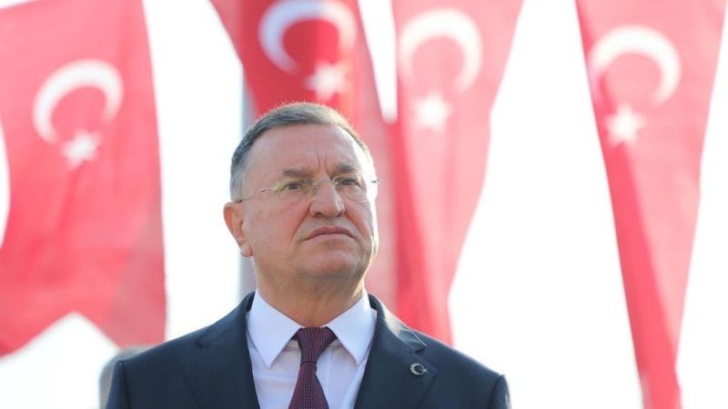 Lütfü Savaş, CHP Genel Başkanı Özel hakkında suç duyurusunda bulundu Lütfü Savaş, CHP Genel Başkanı Özel hakkında suç duyurusunda bulundu