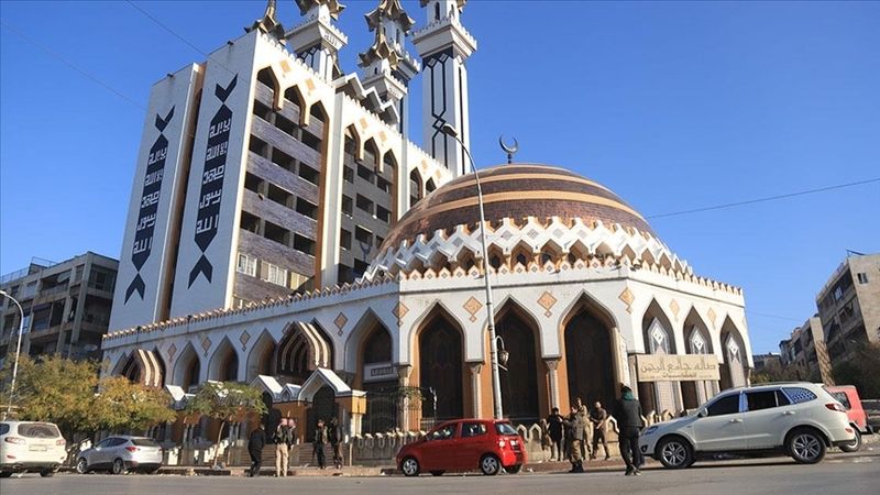 Halep rejim karşıtlarının kontrolüne girdi! Halep rejim karşıtlarının kontrolüne girdi!