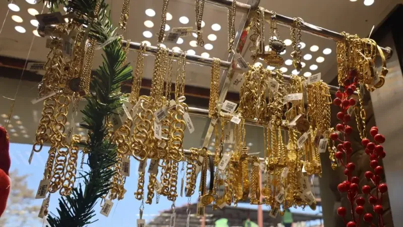 Hatay’dan ülkesine dönen Suriyeliler altınlarını bozduruyor