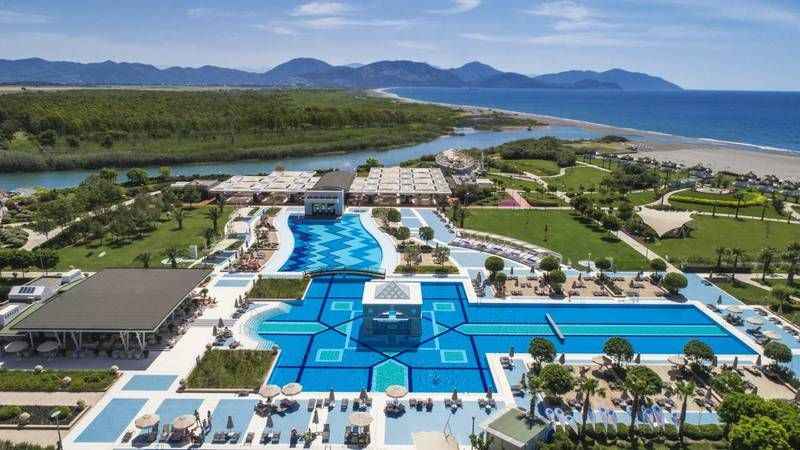 Hilton bu yaz Akdeniz'de 10 muhteşem tatil köyü açıyor  