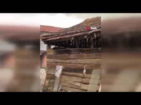 Kastamonu'da yumurta büyüklüğünde dolu yağdı Kastamonu'da yumurta büyüklüğünde dolu yağdı