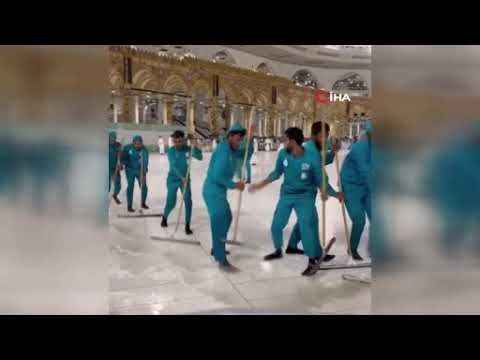 Mekke’de cadde ve sokaklar sular altında kaldı