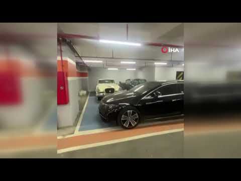 Ekrem İmamoğlu’na ait oldukları belirlenen lüks otomobiller otoparkta görüntülendi