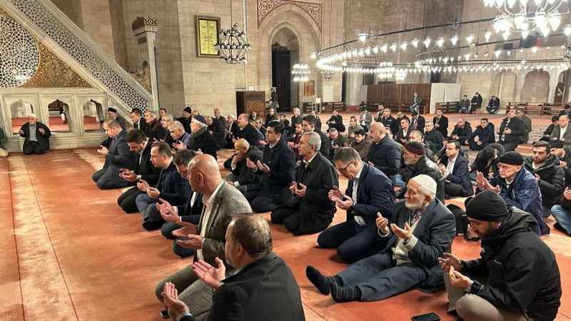 İBB'den şehitler için mevlit programı İBB'den şehitler için mevlit programı