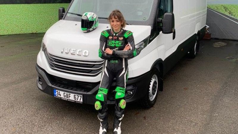 İlayda Yağmur Yılmaz motosikletini IVECO Daily Hi-Matic ile taşıyacak