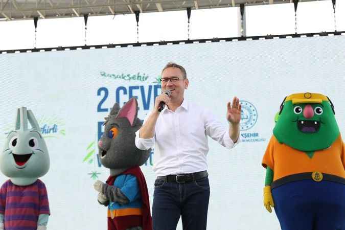 Başakşehir ‘Çevre Festivali’ ile geri dönüşümün lokomotifi oldu Başakşehir ‘Çevre Festivali’ ile geri dönüşümün lokomotifi oldu