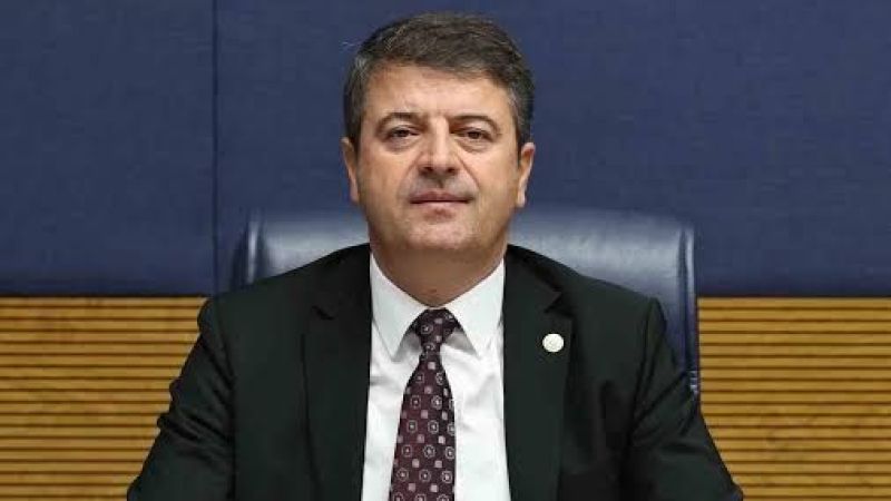 Adıyaman Belediye Başkanı Abdurrahman Tutdere gözaltına alındı Adıyaman Belediye Başkanı Abdurrahman Tutdere gözaltına alındı