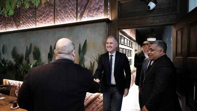 İnegöl’de kitap tutkunlarına "Nöbetçi Kitaphane"