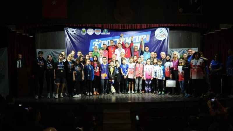 İnegöl Belediyespor geleceğin şampiyonlarına yatırım yapıyor İnegöl Belediyespor geleceğin şampiyonlarına yatırım yapıyor