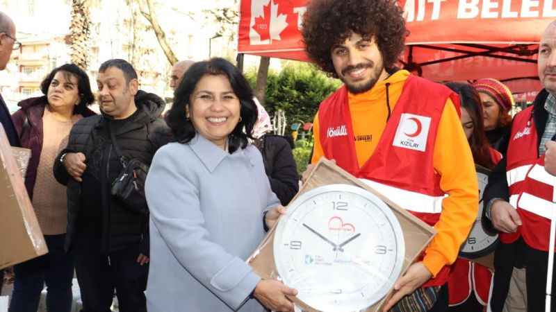 İzmit'te Beyaz Baston Görme Engellilerin renkli buluşması İzmit'te Beyaz Baston Görme Engellilerin renkli buluşması