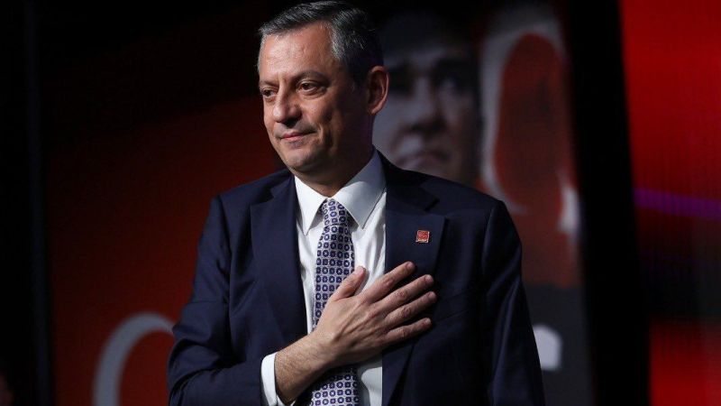 Özgür Özel, yeniden CHP Genel Başkanı seçildi Özgür Özel, yeniden CHP Genel Başkanı seçildi