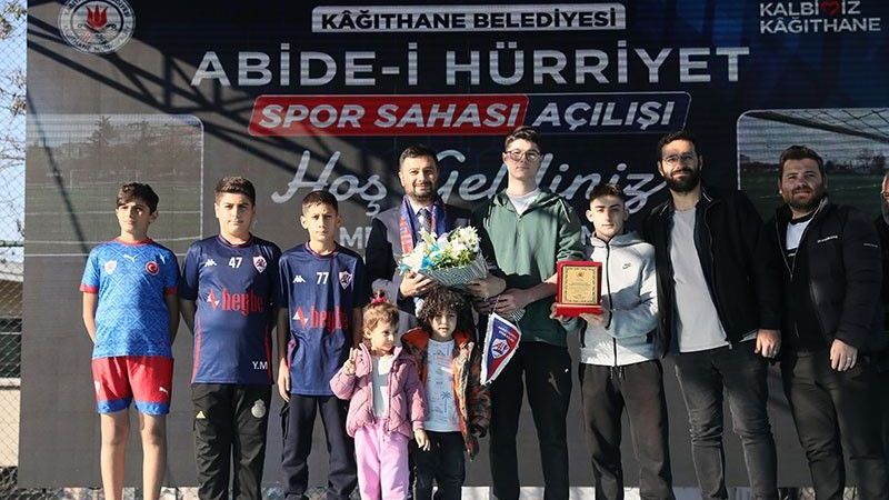 Kağıthane'de Abide-i Hürriyet Spor Sahası açıldı
