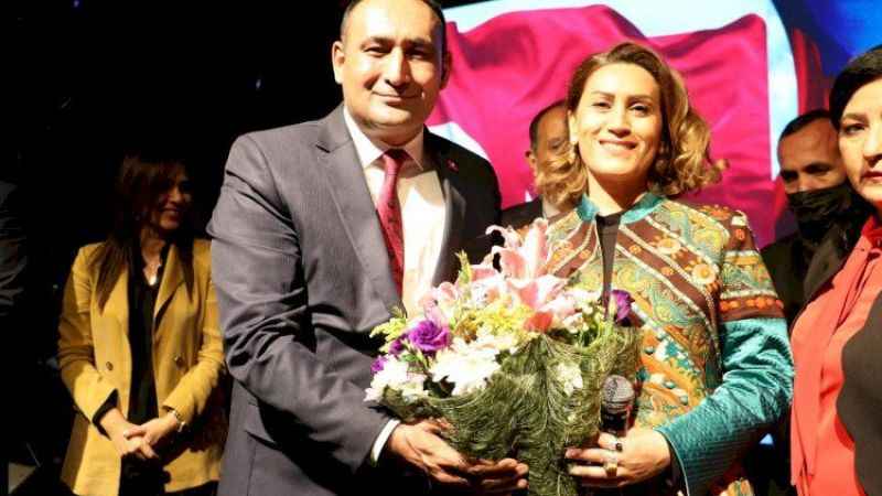 Karabağ Zaferinin coşkusu Azerin konseriyle yaşandı