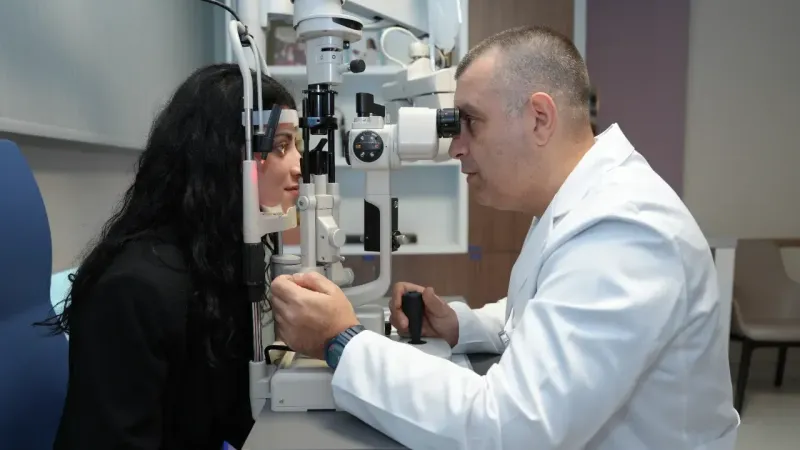 Kaş düşüklüğü ve kaş estetiği: Modern yöntemlerle gençleşin! Kaş düşüklüğü ve kaş estetiği: Modern yöntemlerle gençleşin!