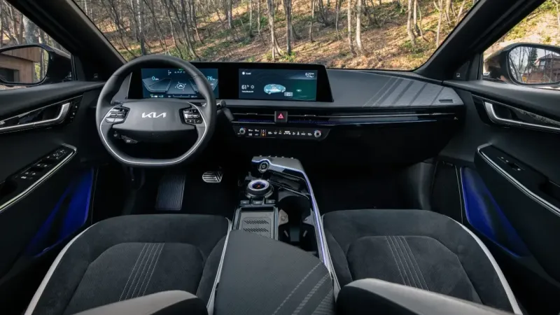 Kia’nın iki yeni modeli görücüye çıktı Kia’nın iki yeni modeli görücüye çıktı