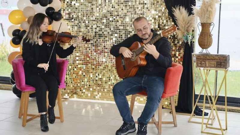 Körfez’in 75’lik çınarlarına sürpriz doğum günü