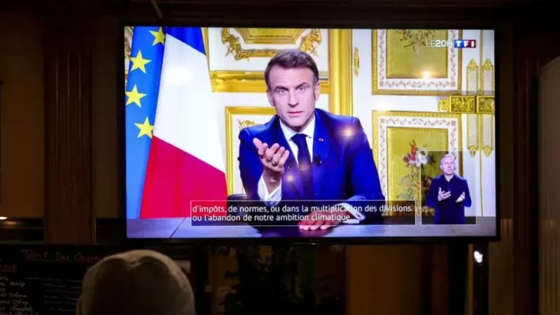 Macron: Cumhuriyet karşıtı cephe kuruldu