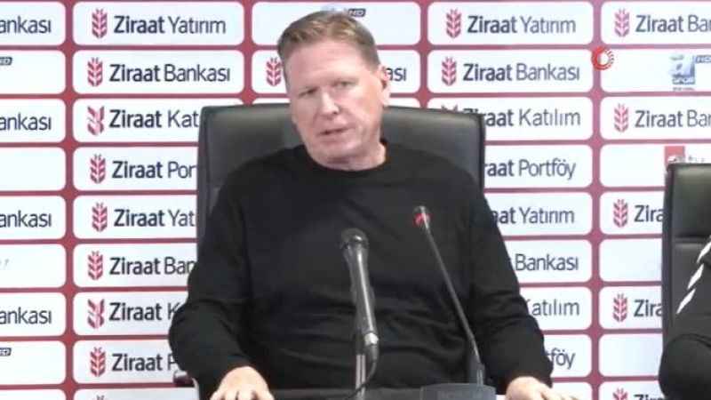Markus Gisdol: “Elimizden geleni yapmaya çalıştık ama ne yazık ki gerçekleşmedi” Markus Gisdol: “Elimizden geleni yapmaya çalıştık ama ne yazık ki gerçekleşmedi”