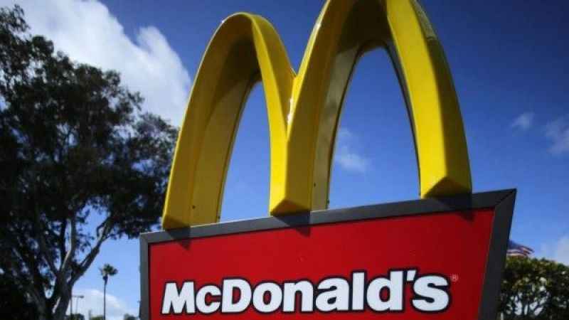 McDonald's ABD ofislerini kapattı