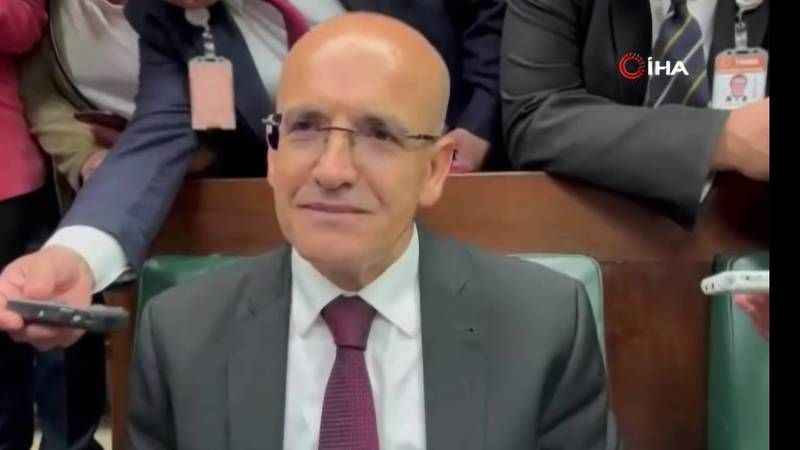 Bakan Şimşek açıkladı: Dış finansmanda iki başarılı işlem