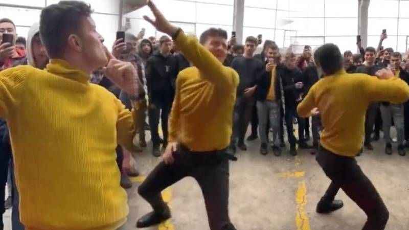 Memleket Partisi’nin milletvekili adayının twerk görüntüleri viral oldu Memleket Partisi’nin milletvekili adayının twerk görüntüleri viral oldu