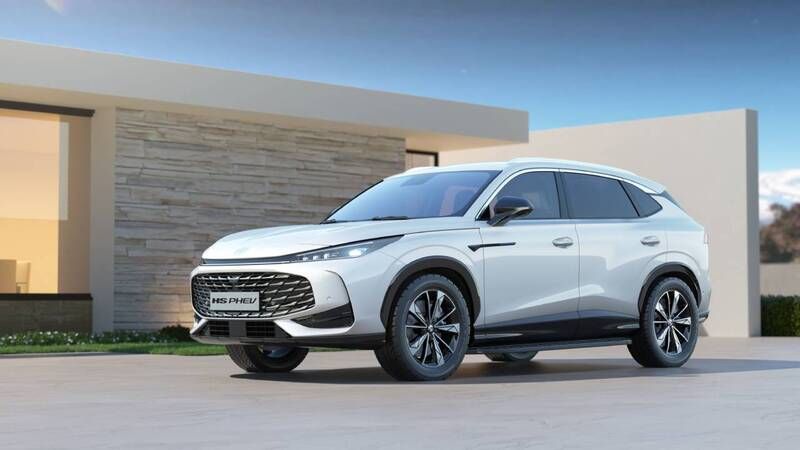 MG’nin teknolojik harikası: Yeni çift motorlu e-HS PHEV İngiltere’de tanıtıldı 