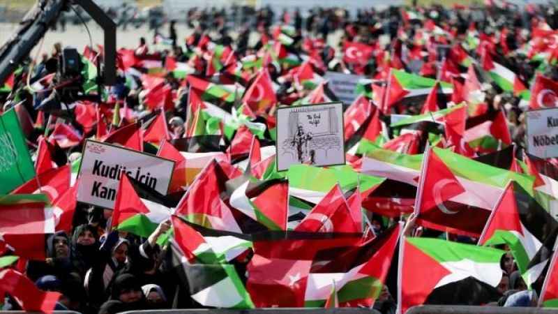 AK Parti İstanbul İl Başkanlığı'ndan "Büyük Filistin Mitingi" AK Parti İstanbul İl Başkanlığı'ndan "Büyük Filistin Mitingi"