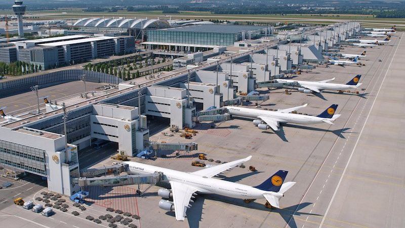 Almanya'da Münih havalimanı çalışanları grevde: Uçuşların yüzde 80'i iptal edildi Almanya'da Münih havalimanı çalışanları grevde: Uçuşların yüzde 80'i iptal edildi