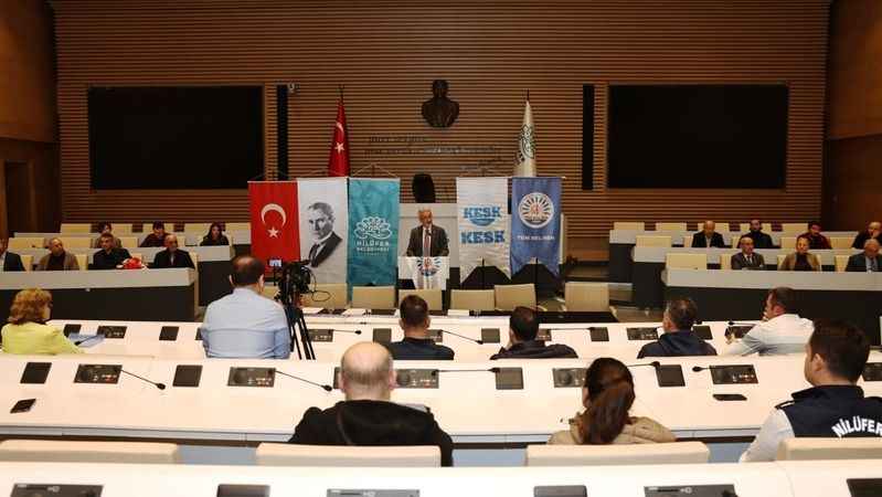 Nilüfer Belediyesi'nde toplu sözleşme imzası atıldı Nilüfer Belediyesi'nde toplu sözleşme imzası atıldı