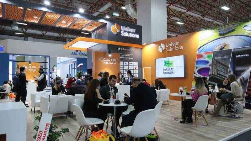 Boya ve boya hammaddeleri sanayi, bölgesel bir güç olma yolunda emin adımlarla ilerliyor