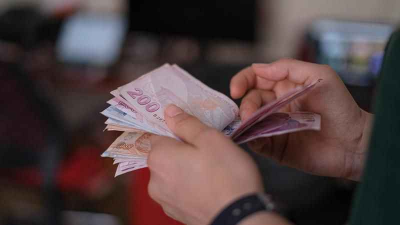 Zamlı 'Evde Bakım Ödemeleri' hak sahiplerinin hesaplarına yatıyor