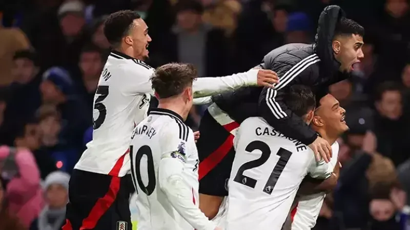 Premier Lig’de tarihi gece! Fulham 45 yıllık hasretin bitirdi