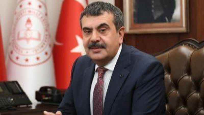 Bakan Tekin: “81 ilimizde öğretmenlerimiz, öğrencilerimize tercihler için danışmanlık verecek” Bakan Tekin: “81 ilimizde öğretmenlerimiz, öğrencilerimize tercihler için danışmanlık verecek”