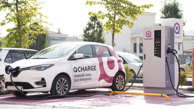 Q Charge ile şarj istasyonunuzu önceden ayırın, enerjinizi rezerve edin 