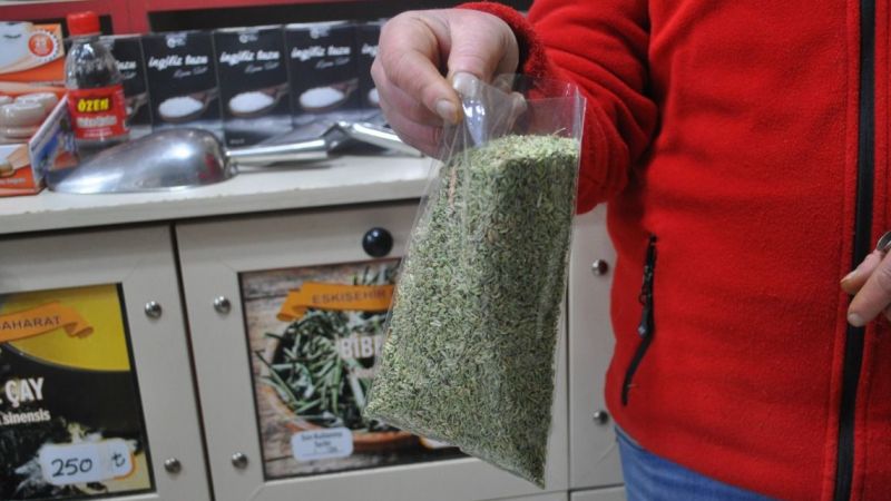 Ramazan'da mide sıkıntılarına rezene çayı