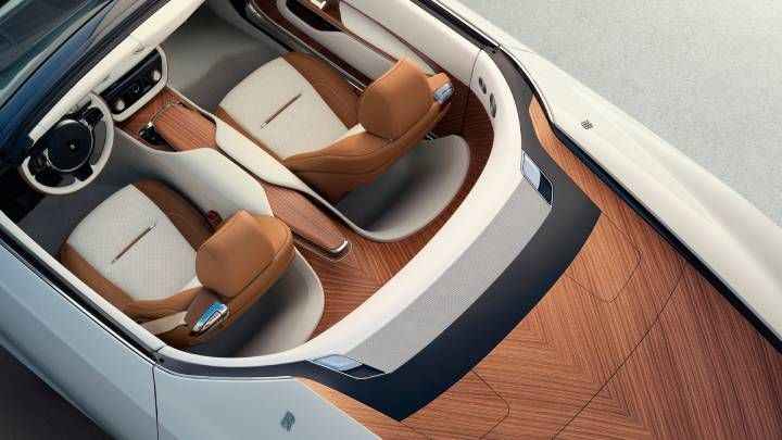 Rolls-Royce özel yapım Arcadia Droptail'i tanıttı