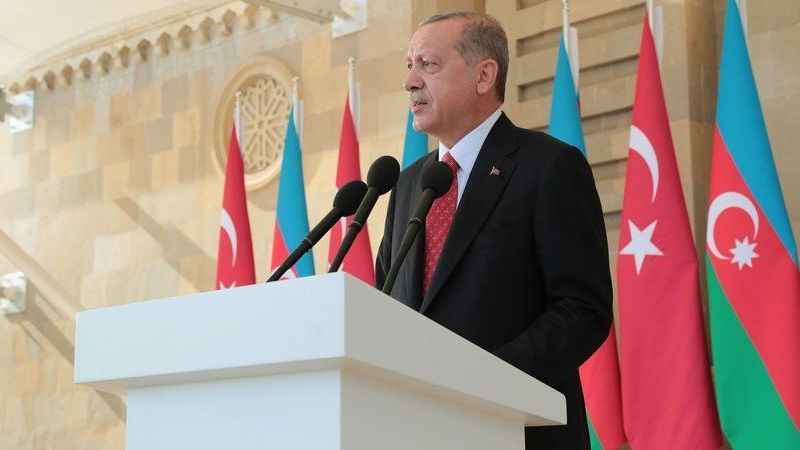 Azerbaycan halkı Cumhurbaşkanı Erdoğan'ı destekliyor