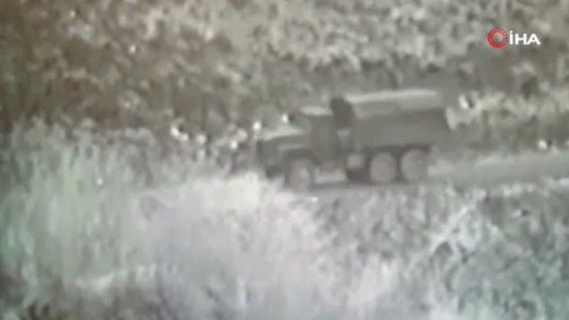 Rus barış gücü, Ermeni grupların Karabağ’a yasa dışı askeri sevkiyatına eşlik ediyor Rus barış gücü, Ermeni grupların Karabağ’a yasa dışı askeri sevkiyatına eşlik ediyor