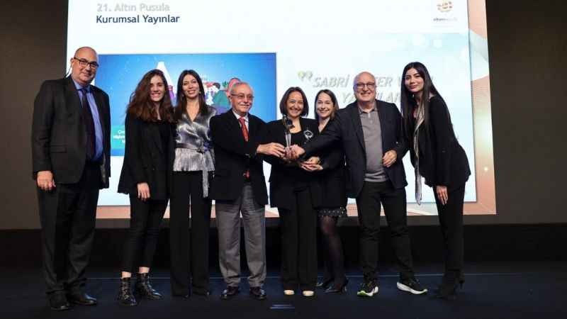 Altın Pusula’dan Sabri Ülker Vakfı Yayınları’na ödül