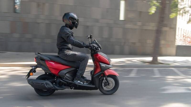 Yamaha’nın en hafif scooter modeli Yeni Yamaha RayZR Türkiye’de 