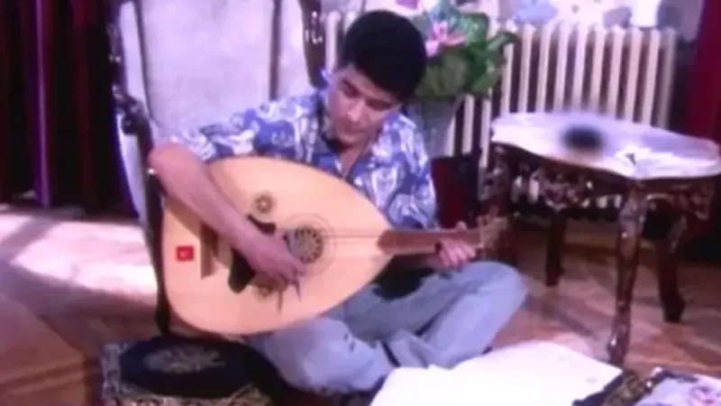 İbrahim Erkal, ölümünün 7’nci yıldönümünde şarkılarıyla anıldı İbrahim Erkal, ölümünün 7’nci yıldönümünde şarkılarıyla anıldı