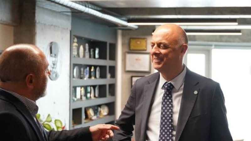 İYİ Parti İzmir Milletvekili Özlale partisinden istifa etti