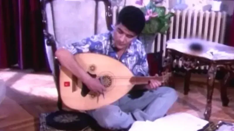 İbrahim Erkal, ölümünün 7’nci yıldönümünde şarkılarıyla anıldı İbrahim Erkal, ölümünün 7’nci yıldönümünde şarkılarıyla anıldı