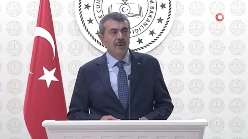 Milli Eğitim Bakanı Tekin: "Hazine ve Maliye Bakanlığımızla 20 bin öğretmen ataması konusunda uzlaştık"