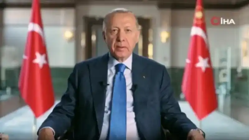 Cumhurbaşkanı Erdoğan’dan bayram mesajı