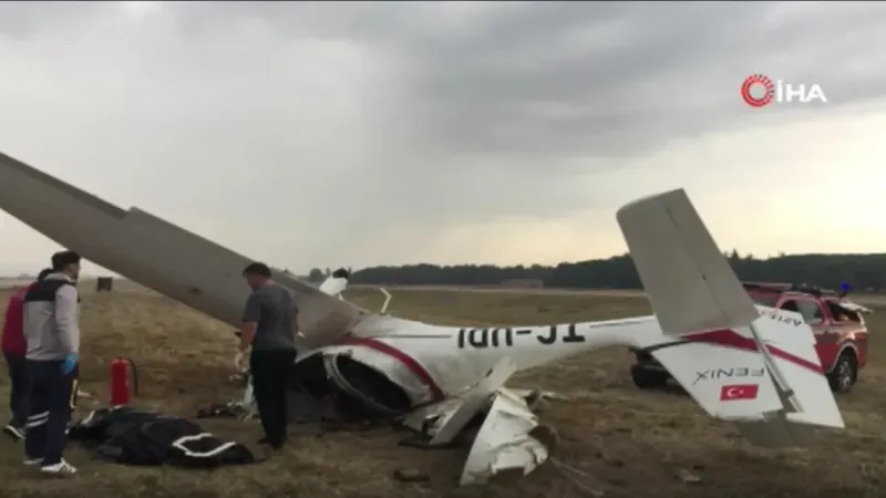 Bursa’da eğitim uçağı düştü, 2 pilot hayatını kaybetti Bursa’da eğitim uçağı düştü, 2 pilot hayatını kaybetti