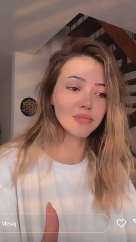 Sosyal medya fenomeni Kübra Aykut 5’inci kattan atlayarak intihar etti Sosyal medya fenomeni Kübra Aykut 5’inci kattan atlayarak intihar etti