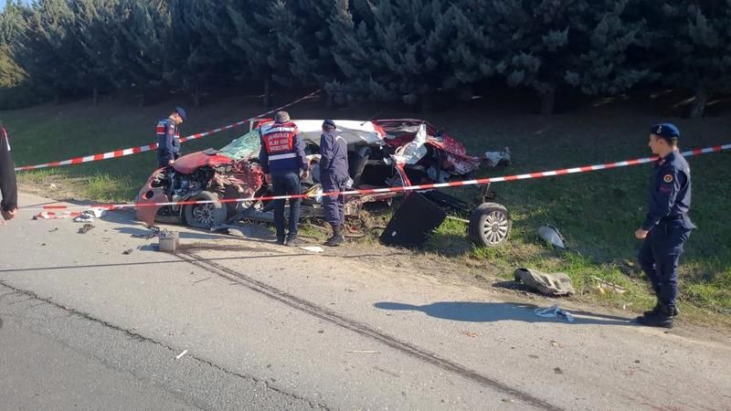 Silivri'de feci kaza: 6 ölü Silivri'de feci kaza: 6 ölü