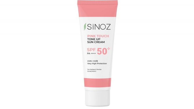 Sinoz’dan cildinize ışıltılar saçan yepyeni bir ürün; Pembe Güneş Kremi SİNOZ PINK TOUCH