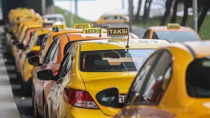 İstanbul’daki taksi sorununa ilişkin açıklama: “Ceza uygularsak bize oy vermezler diye denetim yapmıyorlar”